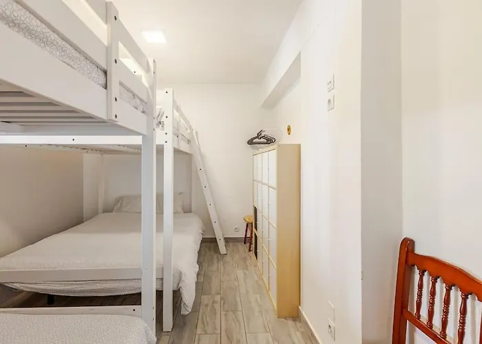 Casa Mosteiro Feriehus Bribes